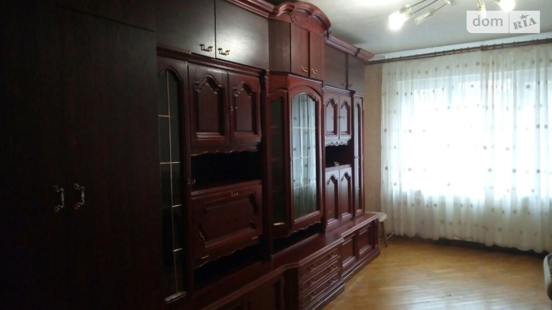 Продається 3-кімнатна квартира 69 кв. м у Одесі, вул. Академіка Корольова, 52