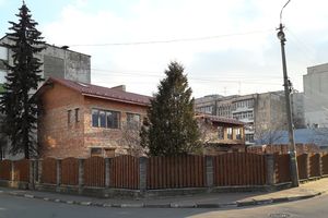 Продается помещения свободного назначения 340 кв. м в 2-этажном здании