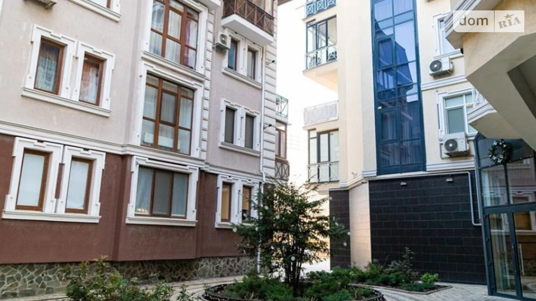 Продается 1-комнатная квартира 38 кв. м в Одессе, ул. Леваневского, 2