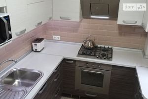 Продается 3-комнатная квартира 60 кв. м в Днепре