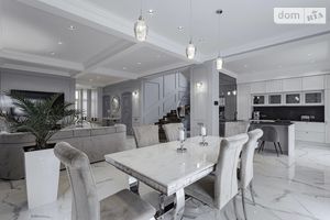 Продается дом на 2 этажа 248 кв. м с камином