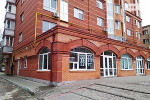 Сдается в аренду нежилое помещение в жилом доме 122 кв. м в 10-этажном здании