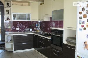 Продається 3-кімнатна квартира 88 кв. м у Хмельницькому