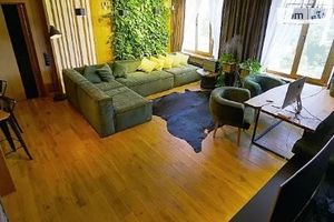 Продается 3-комнатная квартира 82 кв. м в Киеве