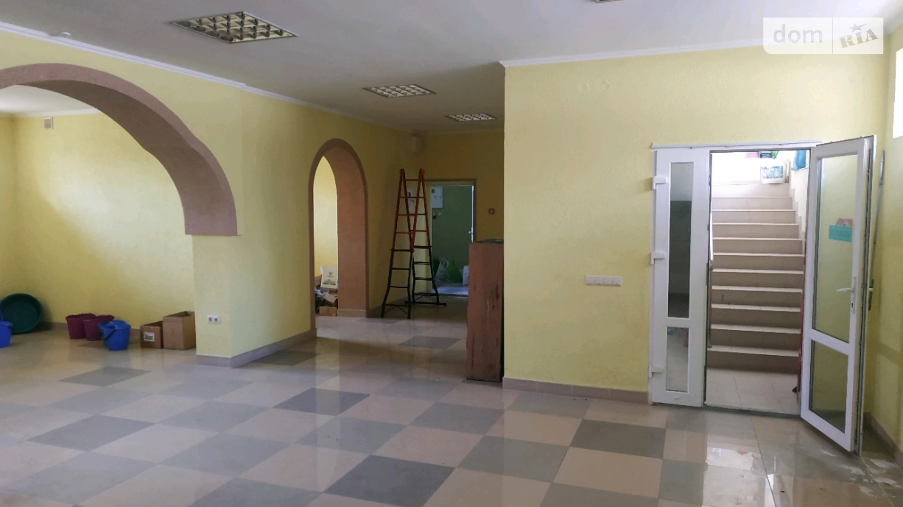 Здається в оренду об'єкт сфери послуг 130 кв. м в 3-поверховій будівлі, цена: 15000 грн - фото 5