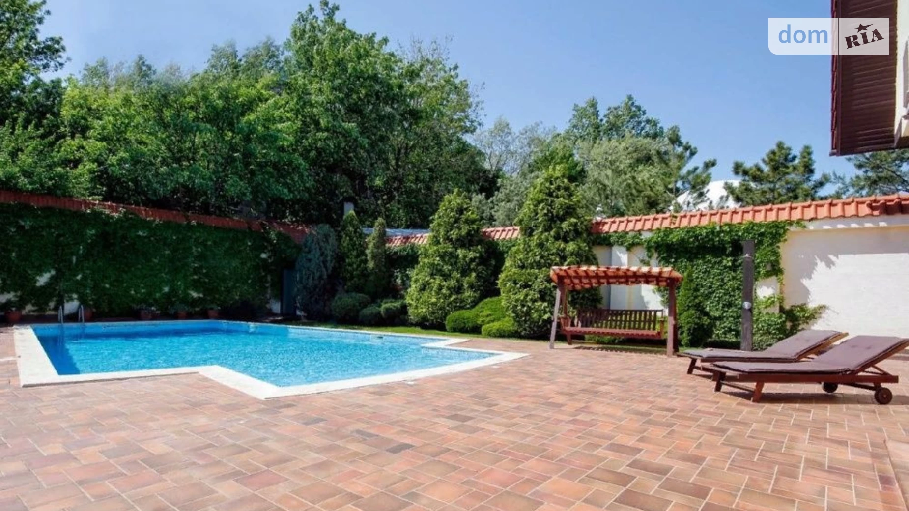 Сдается в аренду дом на 3 этажа 400 кв. м с камином, цена: 8000 $ - фото 3