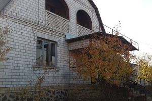 Продается дом на 2 этажа 170 кв. м с баней/сауной