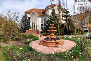 Продается дом на 3 этажа 440 кв. м с подвалом
