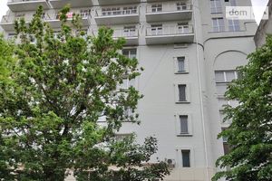 Продається офіс 75 кв. м в бізнес-центрі