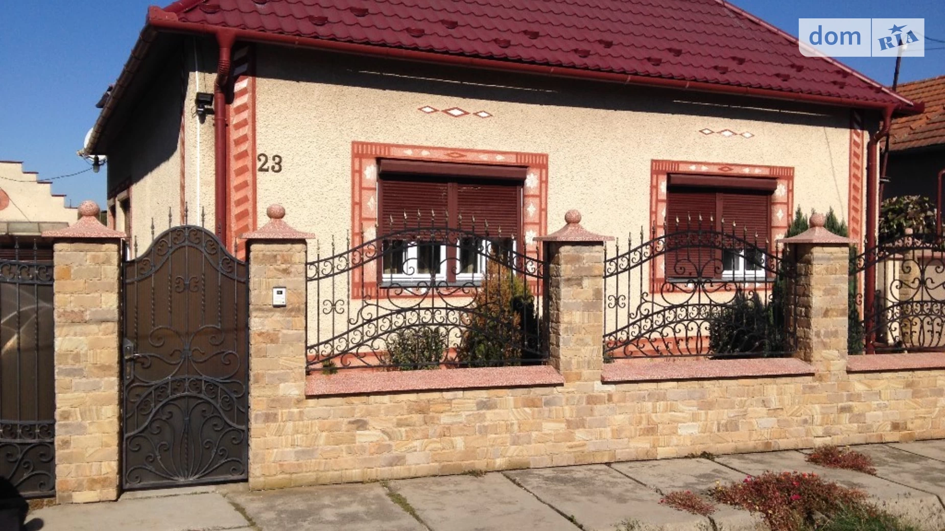 Продается дом на 2 этажа 265 кв. м с бассейном, цена: 85000 € - фото 2