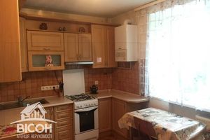 Продается 2-комнатная квартира 61 кв. м в Тернополе