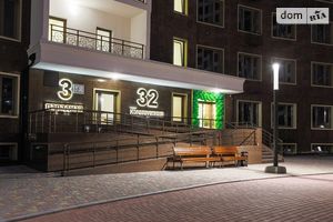 Продається 3-кімнатна квартира 80 кв. м у Одесі
