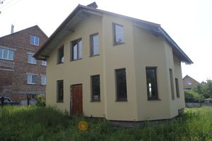 Продается дом на 2 этажа 140 кв. м с верандой
