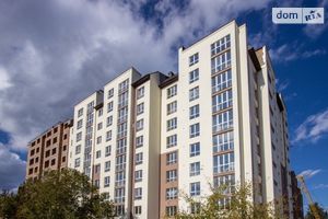 Продается 2-комнатная квартира 58 кв. м в Ивано-Франковске