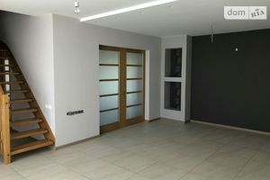 Продається будинок 2 поверховий 330 кв. м з бесідкою