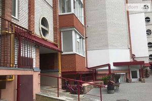 Продается 1-комнатная квартира 43 кв. м в Тернополе