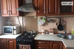 Продається 2-кімнатна квартира 42 кв. м у Одесі