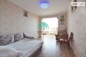 Продается 2-комнатная квартира 62.8 кв. м в Ивано-Франковске