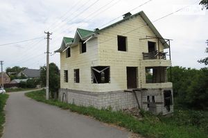 Продается дом на 2 этажа 180 кв. м с мебелью