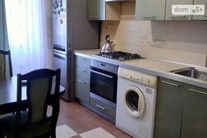 Продается 3-комнатная квартира 71 кв. м в Сумах