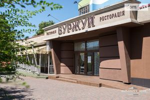 Здається в оренду кафе, бар, ресторан 200 кв. м в 9-поверховій будівлі