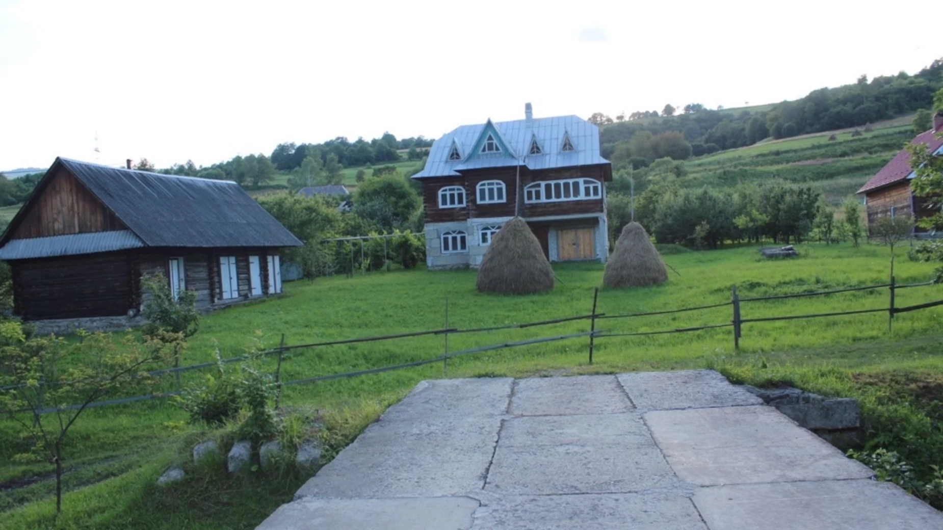 Продается дом на 2 этажа 300 кв. м с камином, цена: 85000 $ - фото 5