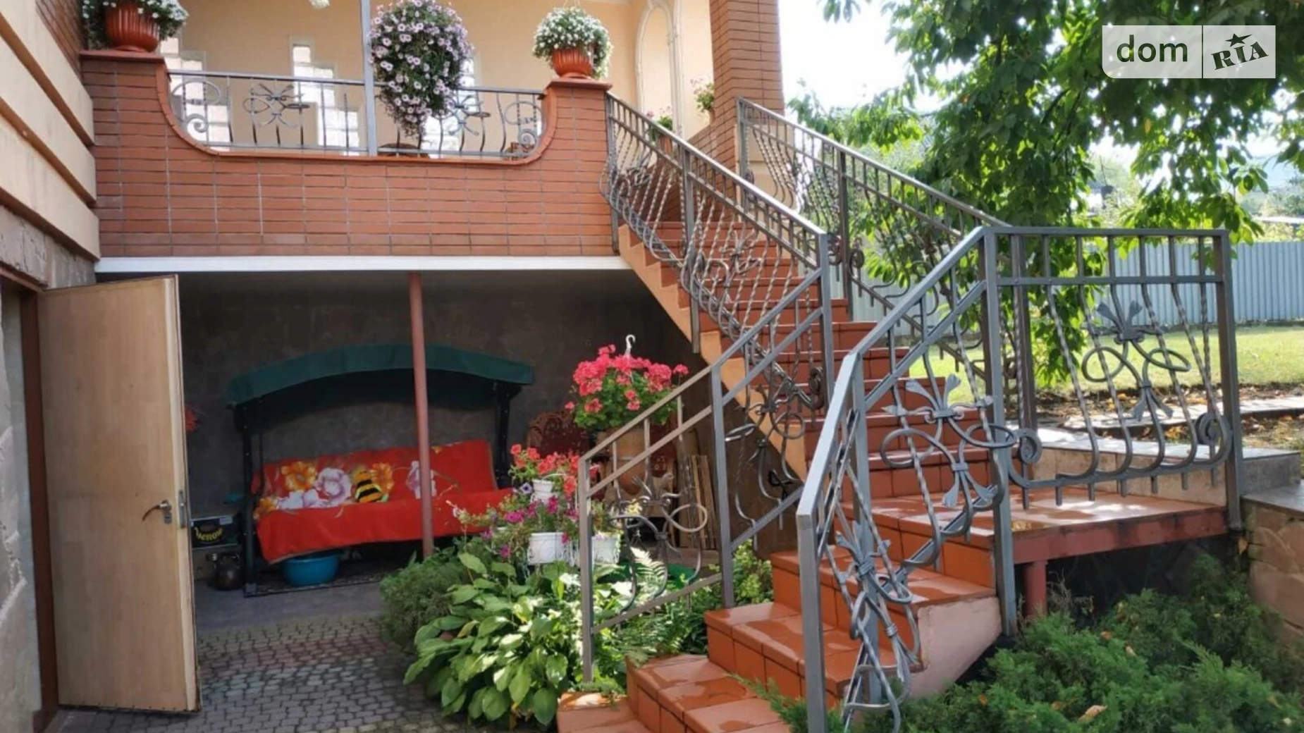 Продается дом на 2 этажа 246 кв. м с террасой, цена: 170000 $ - фото 3
