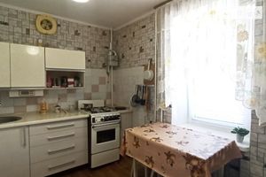 Продается 4-комнатная квартира 70 кв. м в Виннице