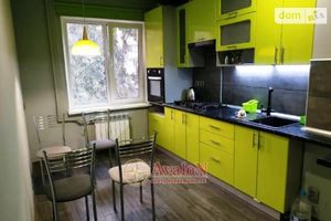 Продается 3-комнатная квартира 63 кв. м в Одессе