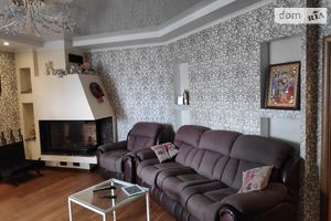 Продается 5-комнатная квартира 177.9 кв. м в Киеве