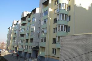 Продається 2-кімнатна квартира 63 кв. м у Тернополі