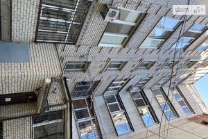 Продається 3-кімнатна квартира 88 кв. м у Дніпрі