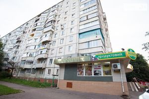 Продается 3-комнатная квартира 66 кв. м в Ровно