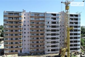 Продается 1-комнатная квартира 50 кв. м в Чернигове