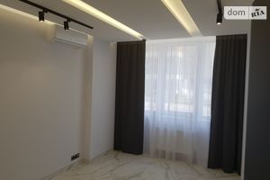 Здається в оренду офіс 40 кв. м в житловому фонді