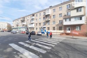 Здається в оренду приміщення вільного призначення 74 кв. м в 4-поверховій будівлі