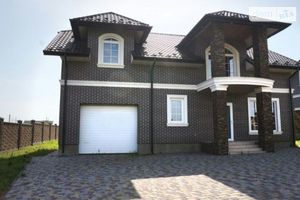 Продается дом на 2 этажа 170 кв. м с верандой
