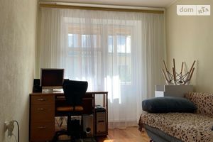 Продається 3-кімнатна квартира 69 кв. м у Тернополі