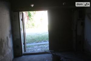 Продается место в гаражном кооперативе под легковое авто на 20 кв. м