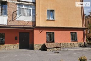 Здається в оренду приміщення вільного призначення 123 кв. м в 5-поверховій будівлі