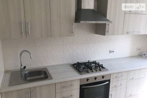 Продается 2-комнатная квартира 68 кв. м в Тернополе