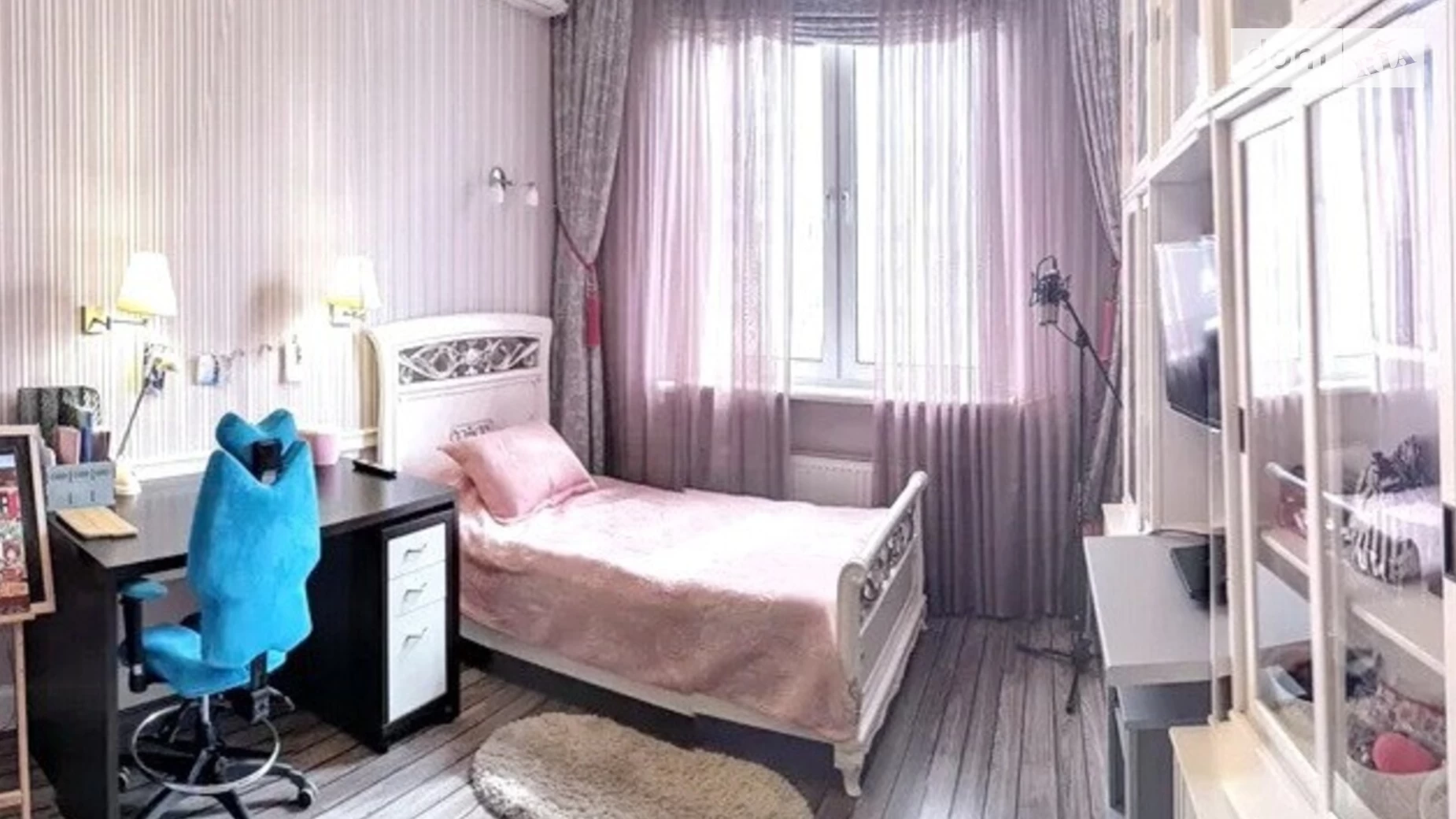 Продається 4-кімнатна квартира 110 кв. м у Одесі, вул. Армійська