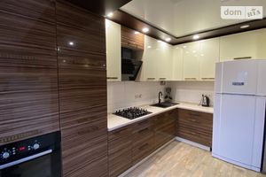 Продается 2-комнатная квартира 57 кв. м в Житомире