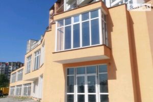 Продається приміщення вільного призначення 26 кв. м в 9-поверховій будівлі