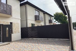 Продається будинок 2 поверховий 128 кв. м з садом