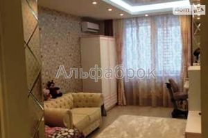 Продается 4-комнатная квартира 102 кв. м в Киеве