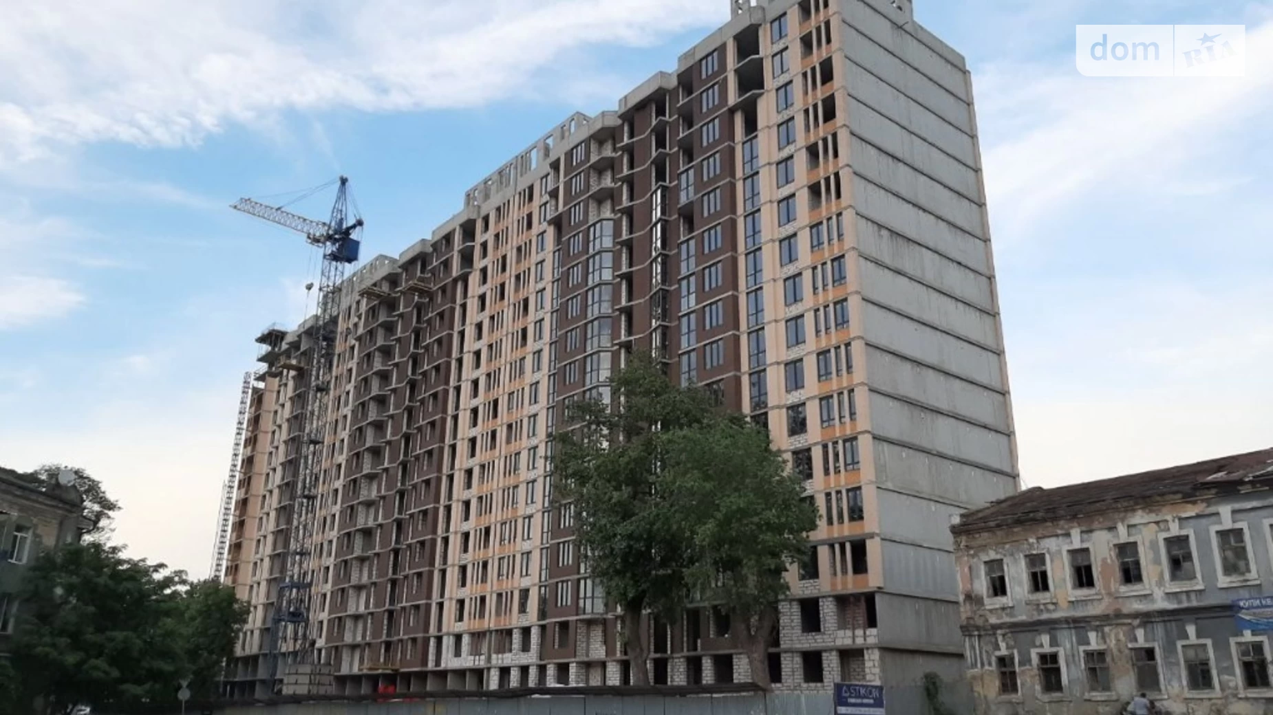 Продается 2-комнатная квартира 66.5 кв. м в Одессе, ул. Прохоровская, 40