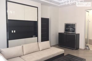 Сдается в аренду 2-комнатная квартира 102 кв. м в Киеве