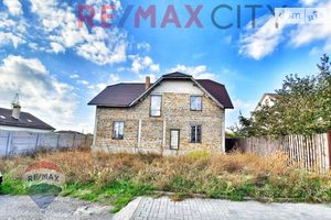 Продается дом на 2 этажа 303 кв. м с камином