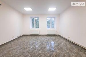 Здається в оренду приміщення вільного призначення 261 кв. м в 3-поверховій будівлі